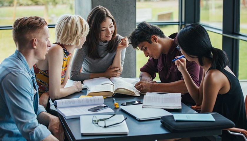 Son otobüs kaçta ingilizce, Son otobüs kaçta ingilizcesi nedir, İngilizce son otobüs kaçta nasıl denir