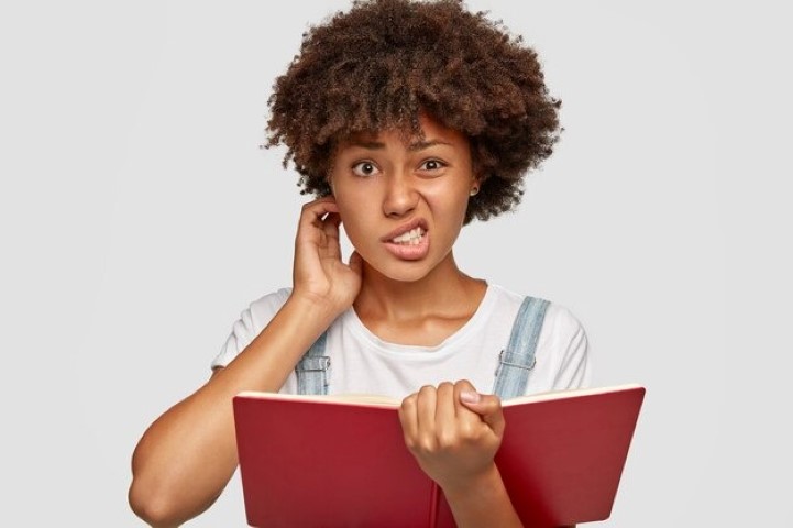 Çizgi dışına düştü ingilizce, Çizgi dışına düştü ingilizcesi nedir, İngilizce çizgi dışına düştü nasıl denir