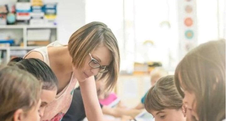 Gururlu ingilizce, Gururlunun ingilizcesi nedir, İngilizce gururlu nasıl denir